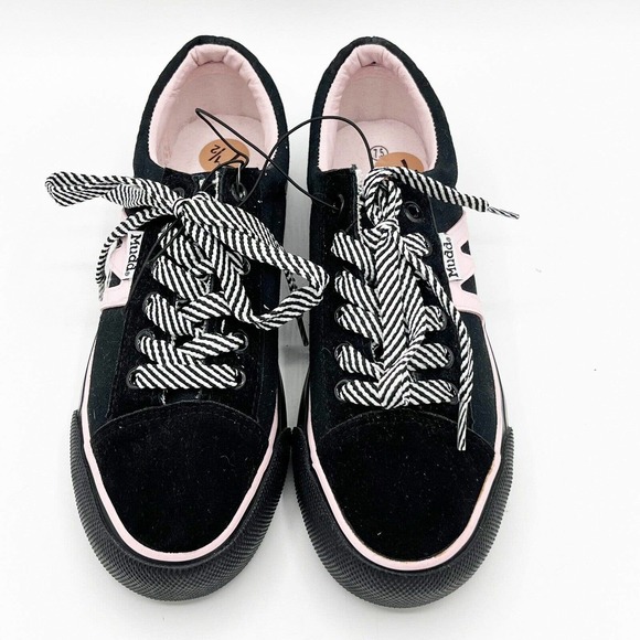 Mudd Poppy Sneaker Casual Skate Style Shoe Lace Up - Picture 3 of 11